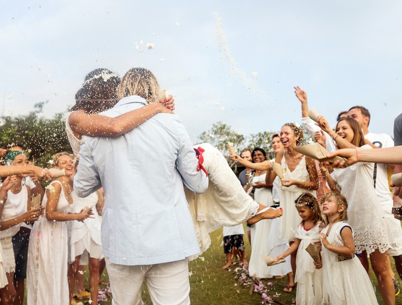 lakodalom, esküvő, teszt koronavírus, oltás