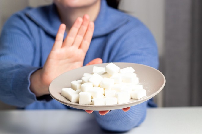 Ez történik az agyával, ha elhagyja a cukrot – a szakértők elmagyarázzák című cikk nyitóképe