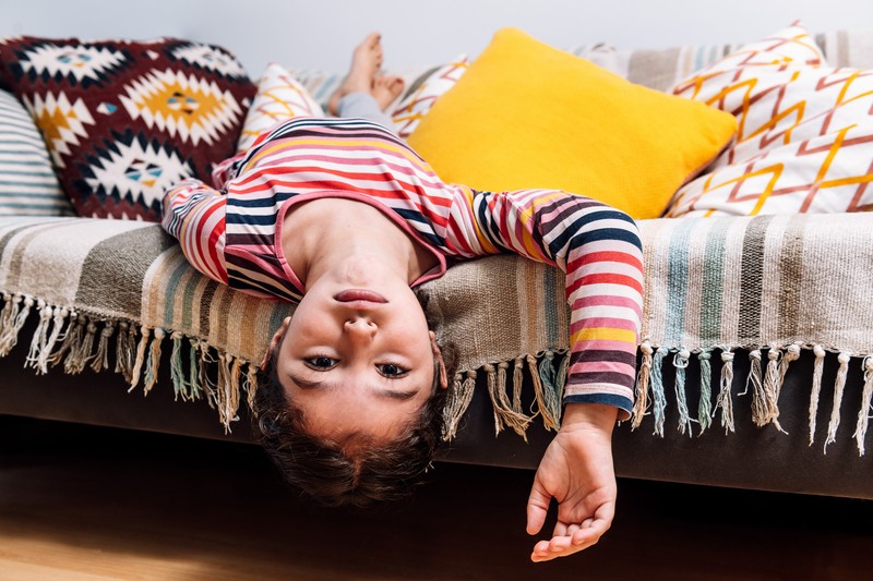 Unatkozik a gyerek? Az unalom hasznos is lehet - a szakpszichológus tanácsai