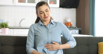 Mikor jelez a puffadás epekövet? Nem mindig ártalmatlan tünet