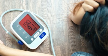  Hirtelen magas vérnyomás csökkentése házilag – mit tehet azonnal, és mit hosszabb távon? 