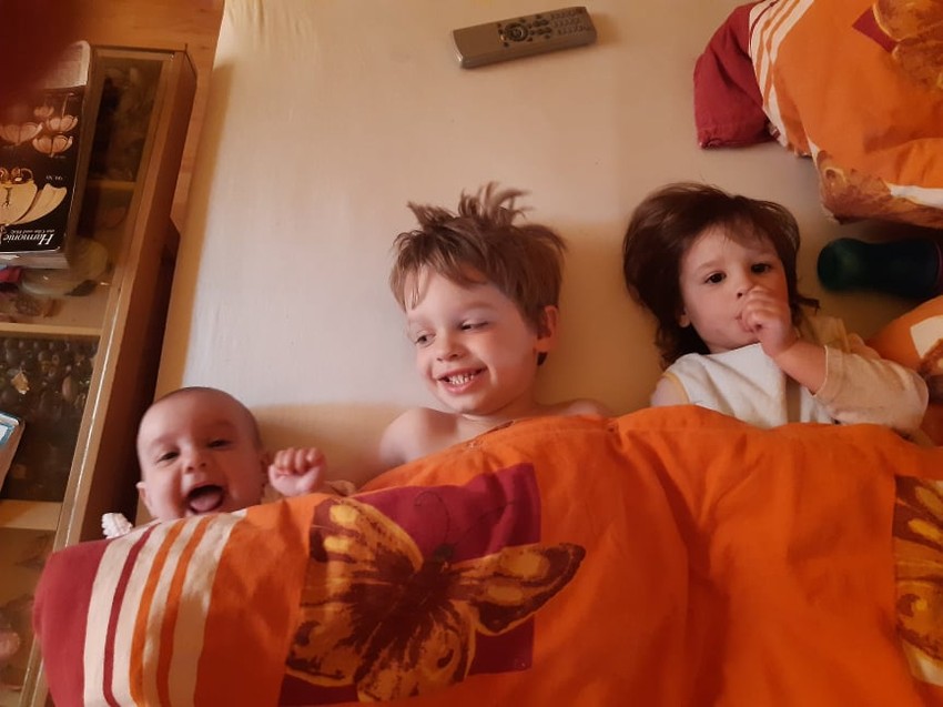 Blanka, Benjámin és Elena