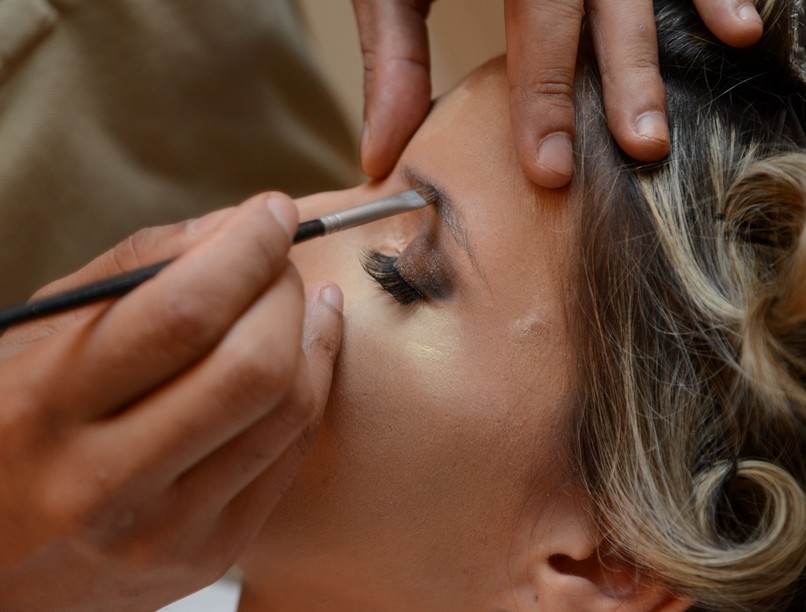 hogyan kell használni a ricinusolajat ritkuló szemöldökre