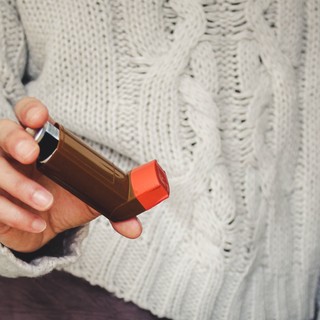 Ezt tanácsolja a tüdőgyógyász, ha egyszerre szed antibiotikumot és asztma elleni gyógyszert című cikk nyitóképe
