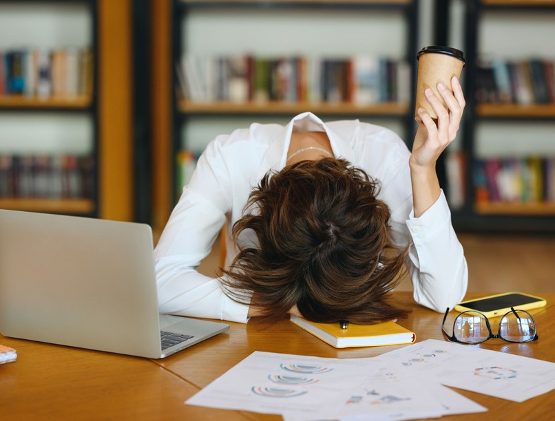 álmatlanság alváshiány hatása testre