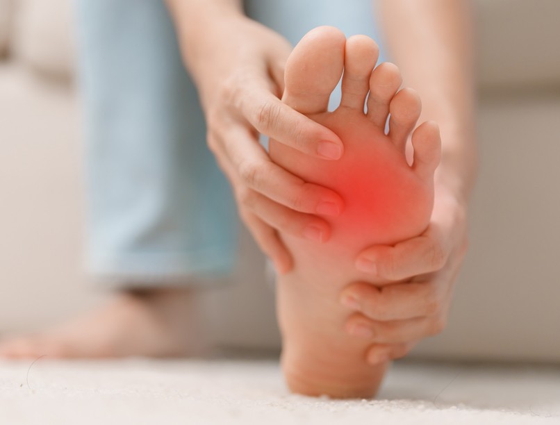 bal, jobb, lábfej fájdalom oka isiász