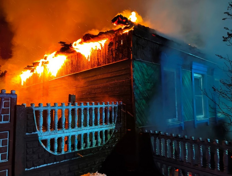 meghalt, férfi lakástűz Szászberek