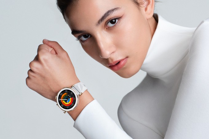 Okosóra, amely az egészséget figyeli – a gondoskodás új dimenziója anyák napjára című cikk nyitóképe