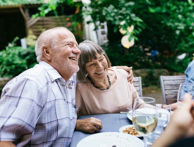 Megfelelő öngondoskodással az idős évek is telhetnek boldogságban, egészségben 