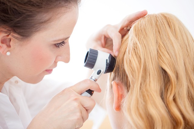 A rejtett melanóma korai felismerése életmentő lehet - ezekre a tünetekre figyeljen!