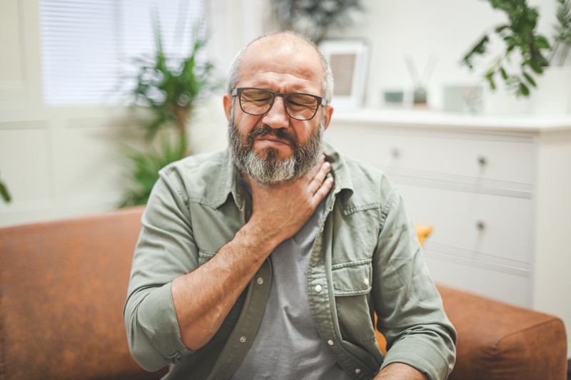 Reflux: rekedtség és gyakori torokköszörülés ellen ez a gyógyszer nem lesz jó