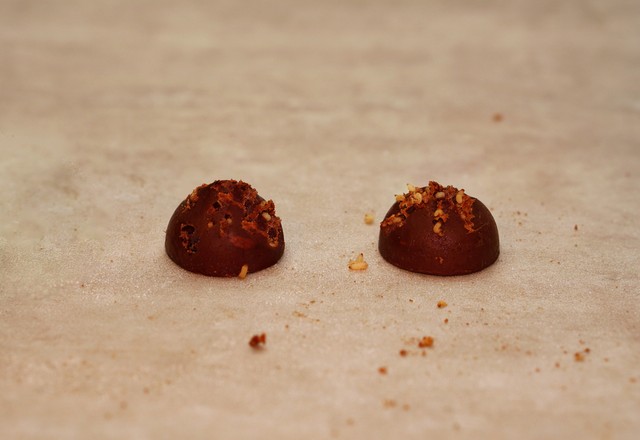 A csoki mellé kukac is járt egy tatabányai hipermarketben