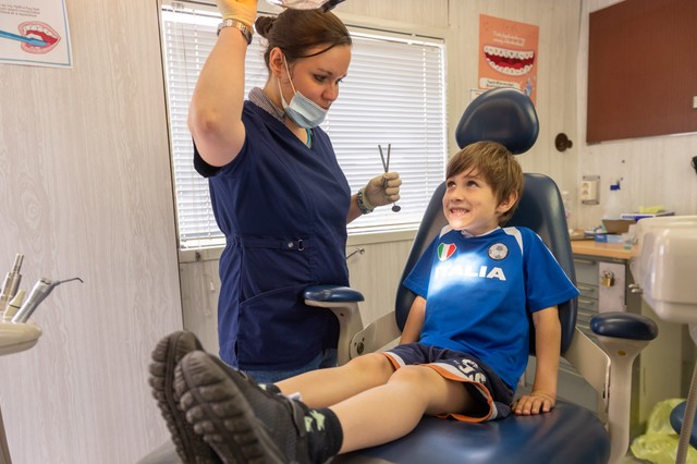 Útra kelt a Gyermekmentő Szolgálat mozgó rendelője az OTP Bank Fogászati Roadshow keretében