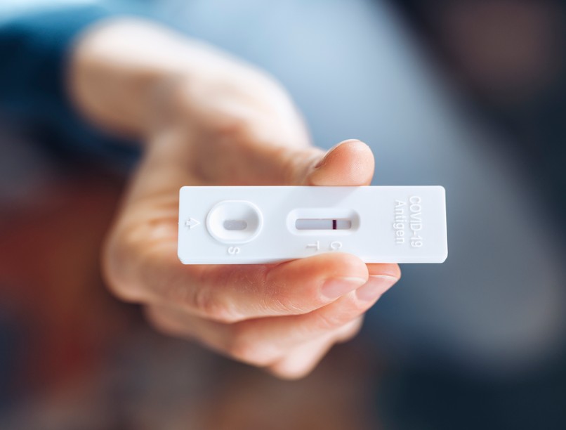 koronavírus, covid, negatív teszt, immunitás