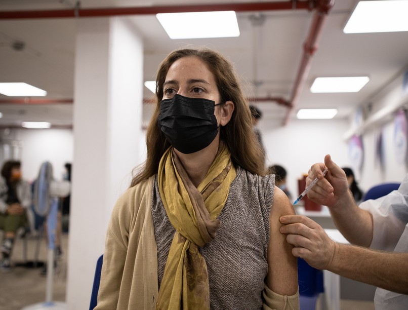 oltás, izrael, koronavírus, covid