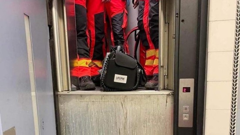 lift, mentő, allergia, sürgősségi