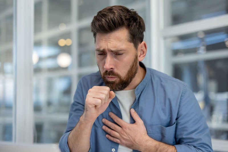 16 évig köhögött a férfi – kiderült, egy apró játék közlekedési bója lapult a tüdejében