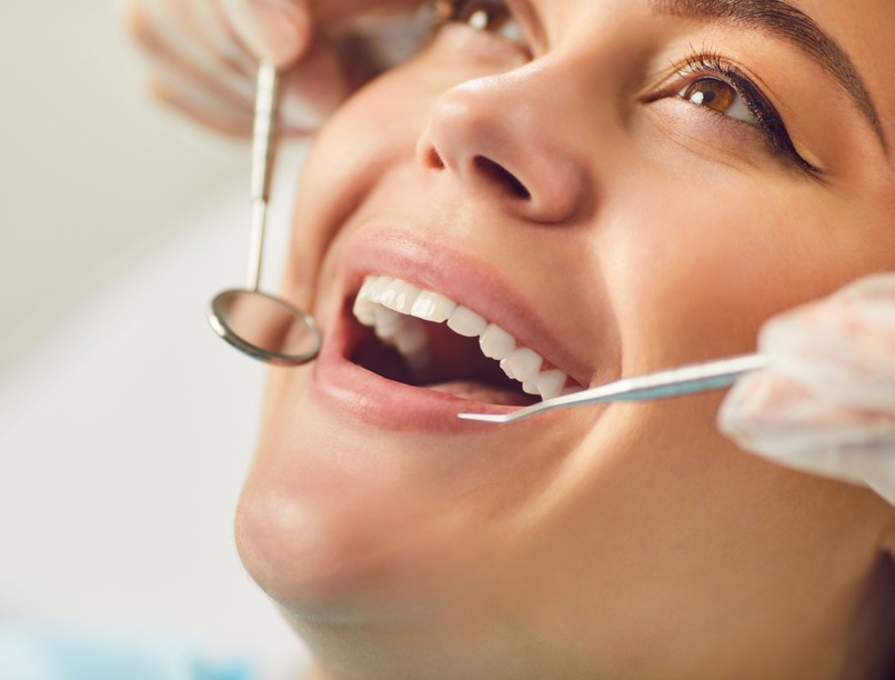 fogorvos megtud száj néz