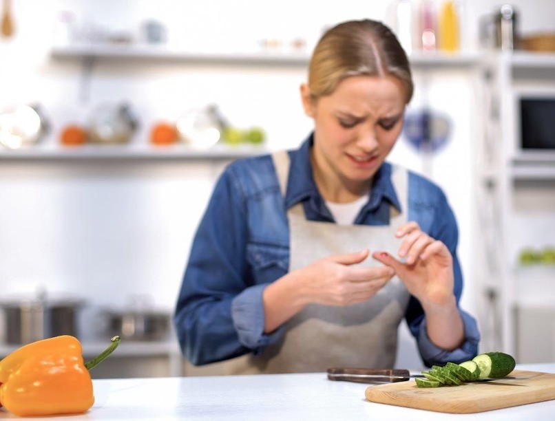 munkahelyi baleset, gyógynövény, vágás, zúzódás, rándulás