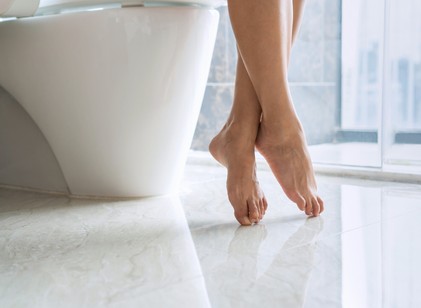 Miért járnak a nők gyakrabban mosdóba, mint a férfiak? című cikk nyitóképe