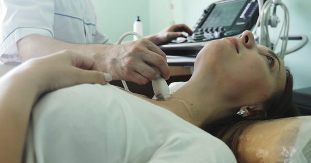 Pajzsmirigy alulműködés 10 jellemző tünete