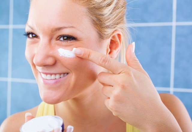 Közelít a tél - mit tehetünk arcunk ápolásáért?