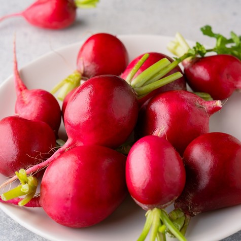 Ezért érdemes több piros retket enni – apró zöldség, meglepően sok előnnyel című cikk nyitóképe