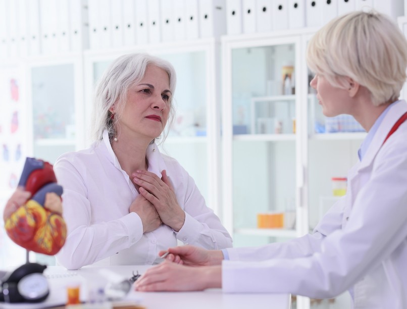 mellkas fájdalom oka szívinfarktus, szívroham, tünet