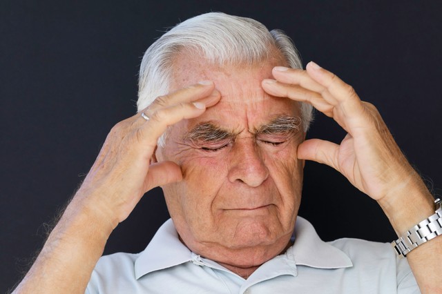 Látáskiesés, végtagzsibbadás: ilyen stroke-jeleknél azonnal cselekedjen!