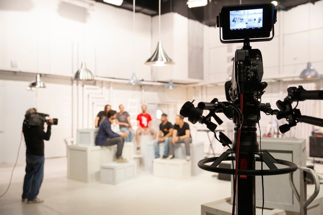 Egy ideje már kínzó fájdalmakkal, rákosan áll kamerák elé a műsorvezető