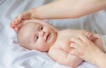 2 fontos babavizsgálat, amit 6 hónapos korig el kell végezni