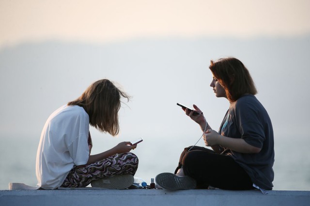 Folyton fáj a nyaka? Ezek a hétköznapi tevékenységek is okozhatják