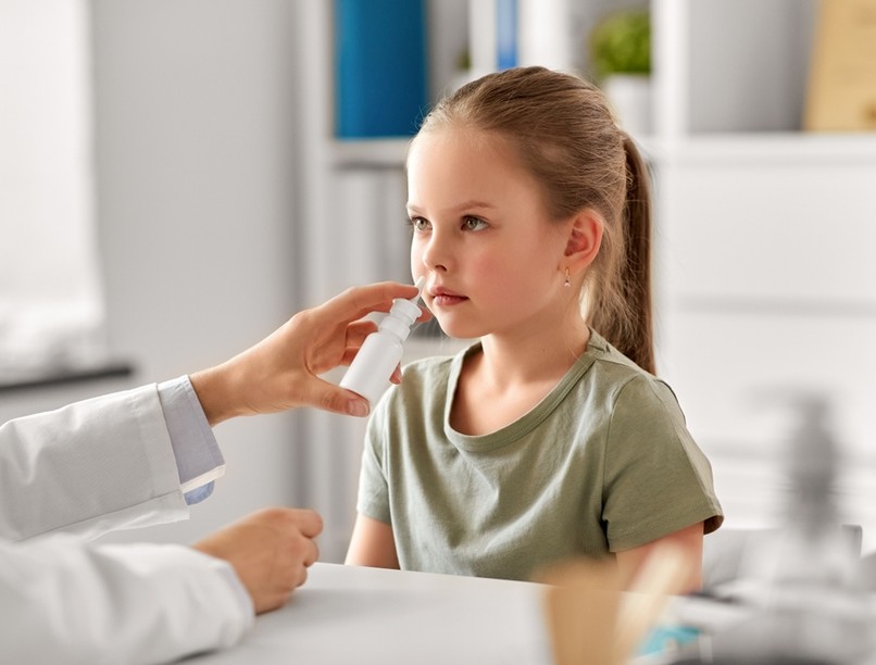 Oltás tű nélkül orron át adható influenza elleni vakcina gyerek