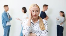 Nem a szociális akkumulátora merül le – ez történik valójában, amikor elfárad az emberektől című cikk nyitóképe