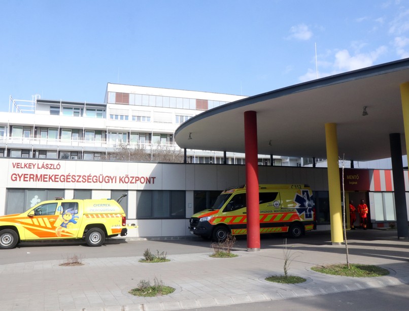 miskolc, sürgősségi, gyerek, kórház