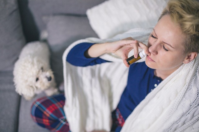 Koronavírus: egy orrspray lehet a megoldás a Covid megfékezésére?