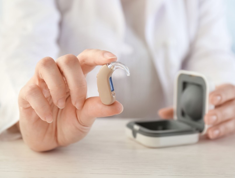 hallókészülék rossz hallás élettartam