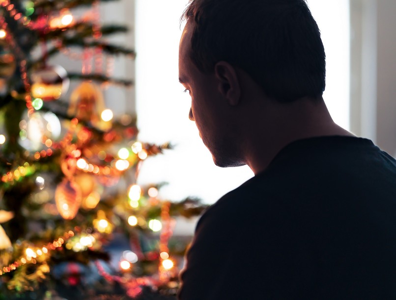 magány, egyedül, karácsony, ünnep, depresszió