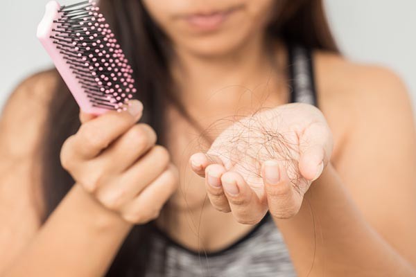 Vajon mi lehet az oka a hajhullásnak?