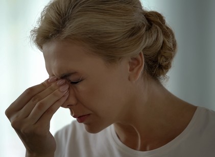 Nyilalló fájdalom a szemben: ártalmatlan tünet vagy komoly figyelmeztetés? című cikk nyitóképe